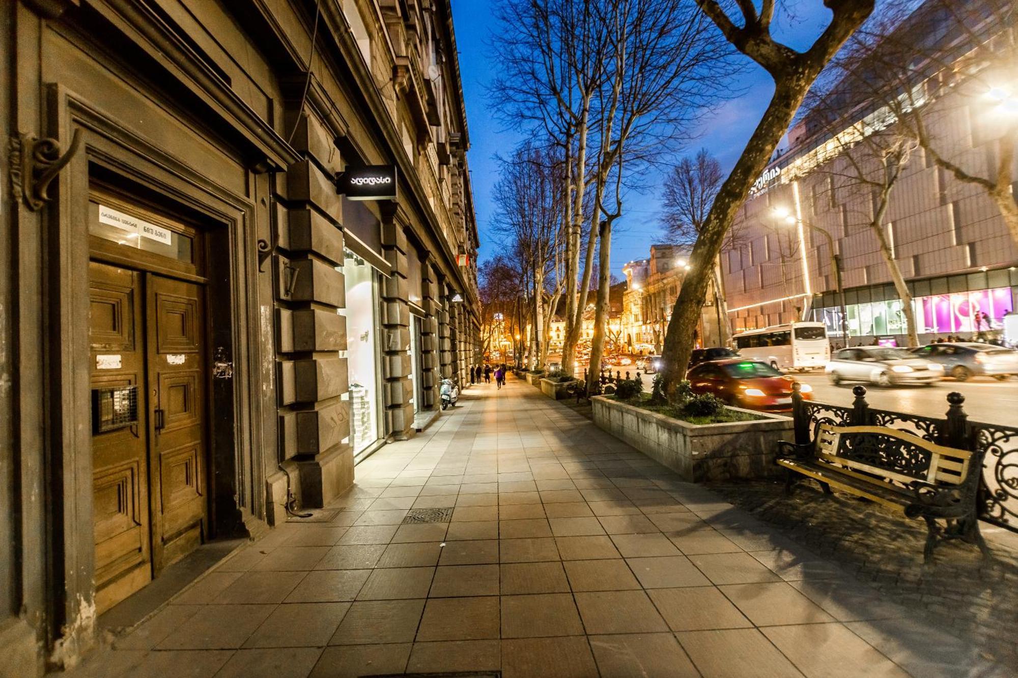 Dat Exx Apartments On Liberty Square Tiflis Exterior foto